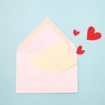 ハートの絵文字やスタンプを送る心理！投げキッスや目がハートも脈あり？