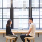 異性と何を話せばいいのかわからない…自然に会話するコツとは？